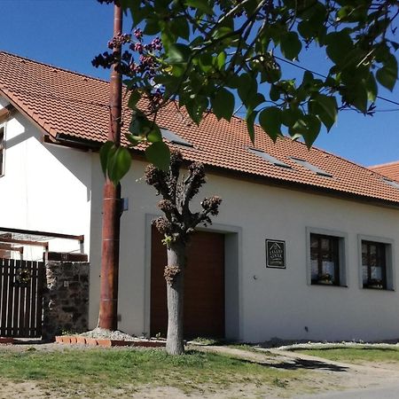 Zeleny Statek Apartment Bzova Exterior photo